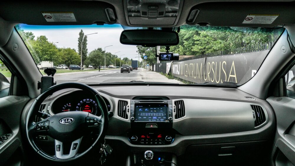 montaż kamery samochodowej